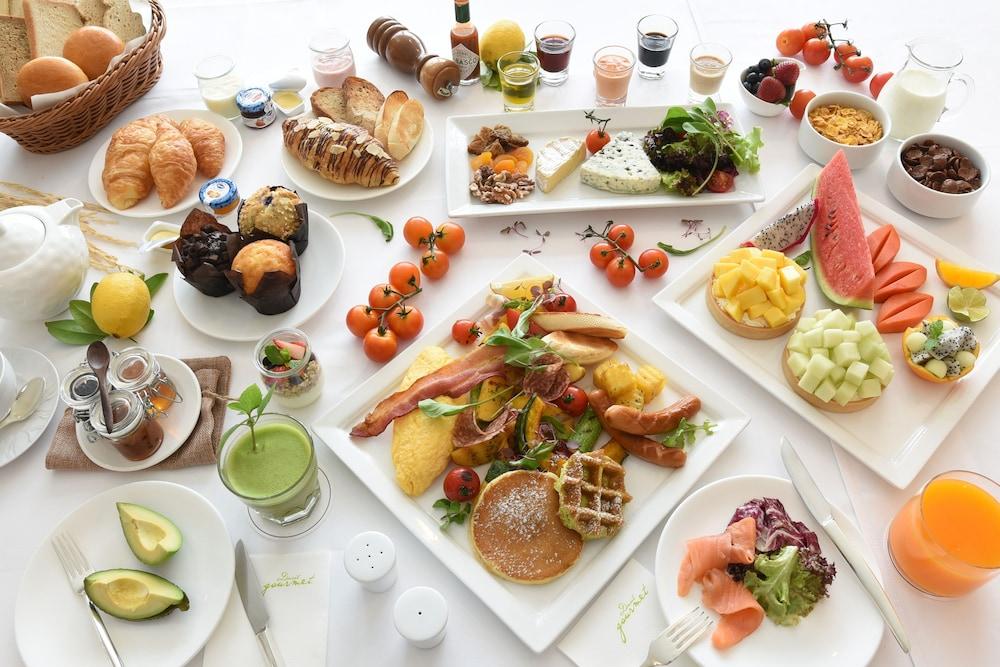 Dusit Suites Hotel Ratchadamri, Bangkok Dış mekan fotoğraf Turkish breakfast