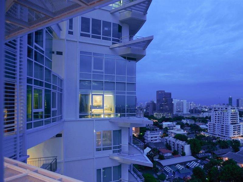 Dusit Suites Hotel Ratchadamri, Bangkok Dış mekan fotoğraf The 101 condominium