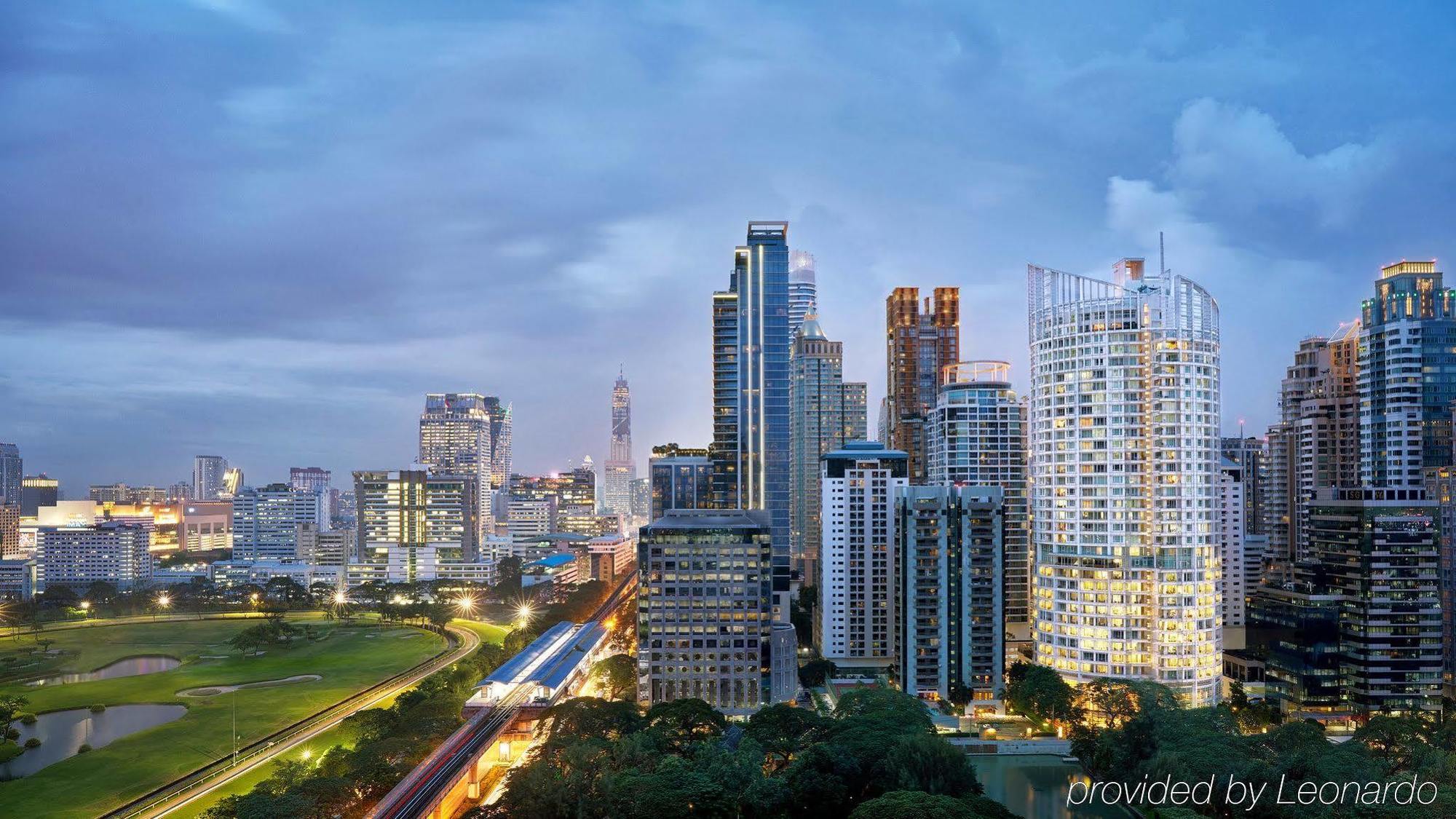 Dusit Suites Hotel Ratchadamri, Bangkok Dış mekan fotoğraf View of the city